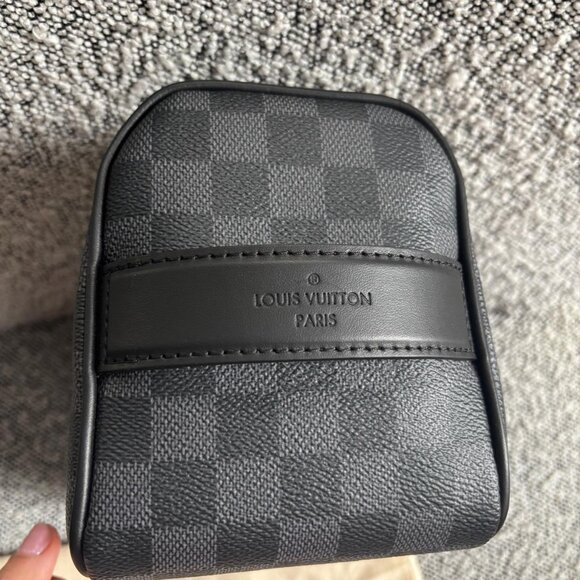 BRAND NEW - LOUIS VUITTON Dopp Kit Toilet Pouch - Picture 7 of 12